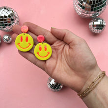 Load image into Gallery viewer, the Smiley
